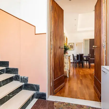 Modern In With Stunning Views 75 M² *