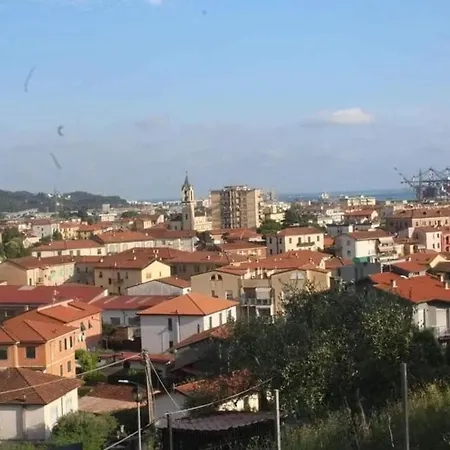 Apartment Modern In With Stunning Views 75 M² La Spezia