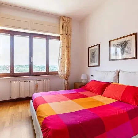 Modern In With Stunning Views 75 M² La Spezia